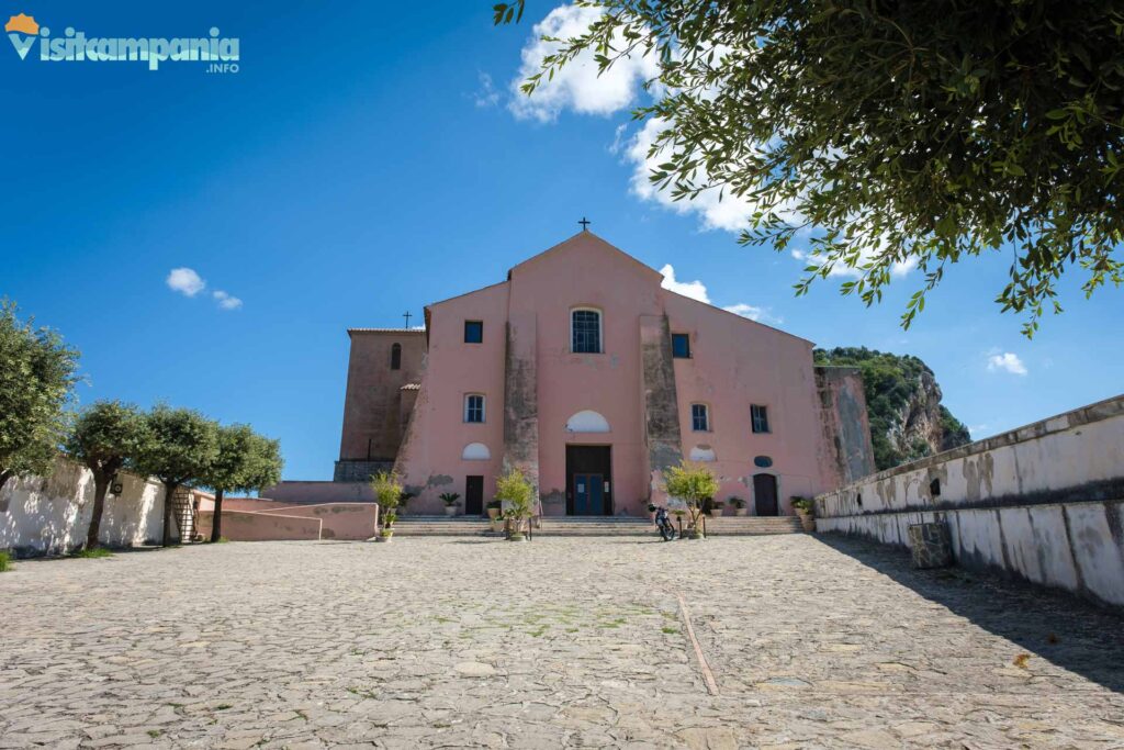 Il Santuario della Madonna del Granato a Capaccio
