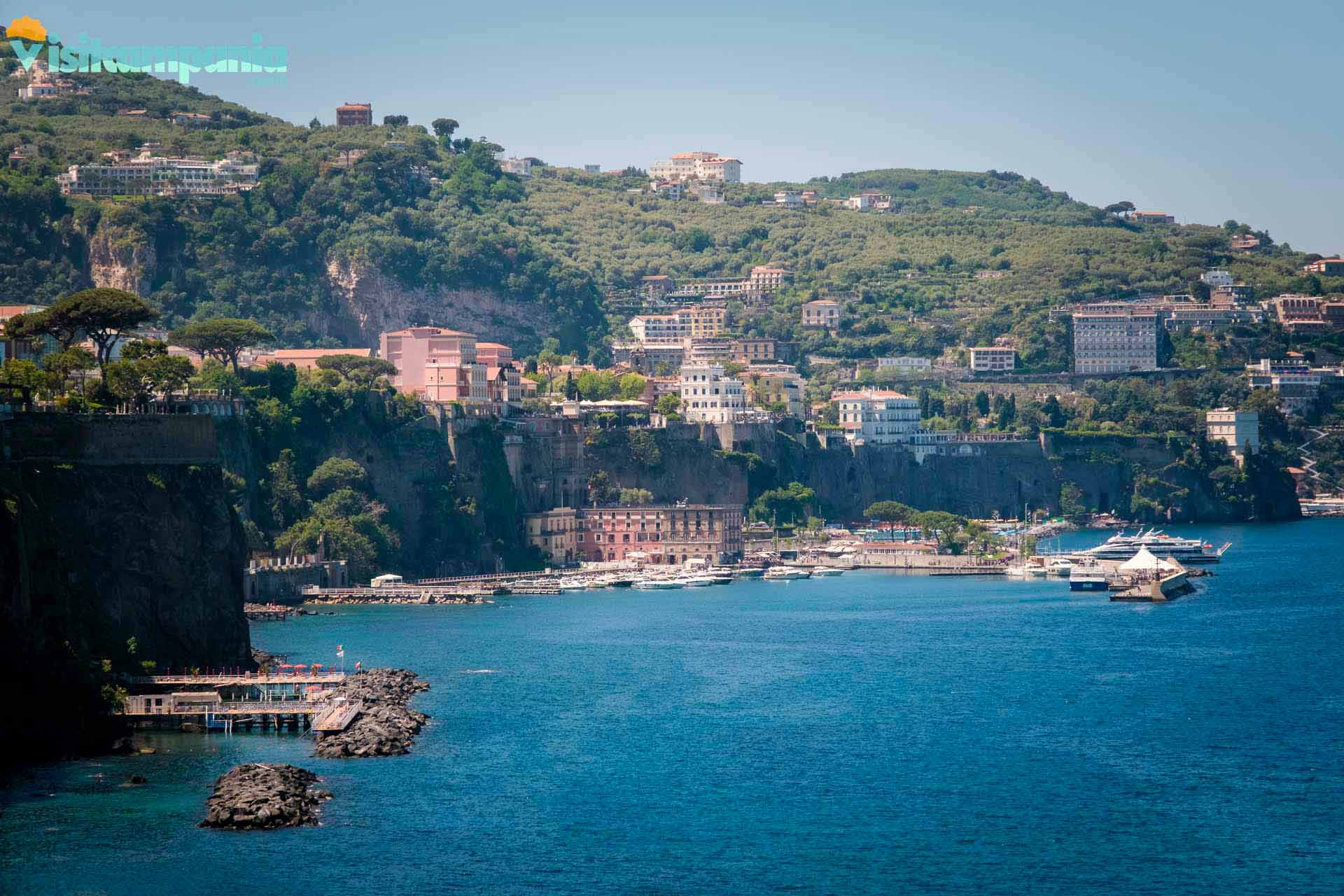 Scorcio della costa di Sorrento