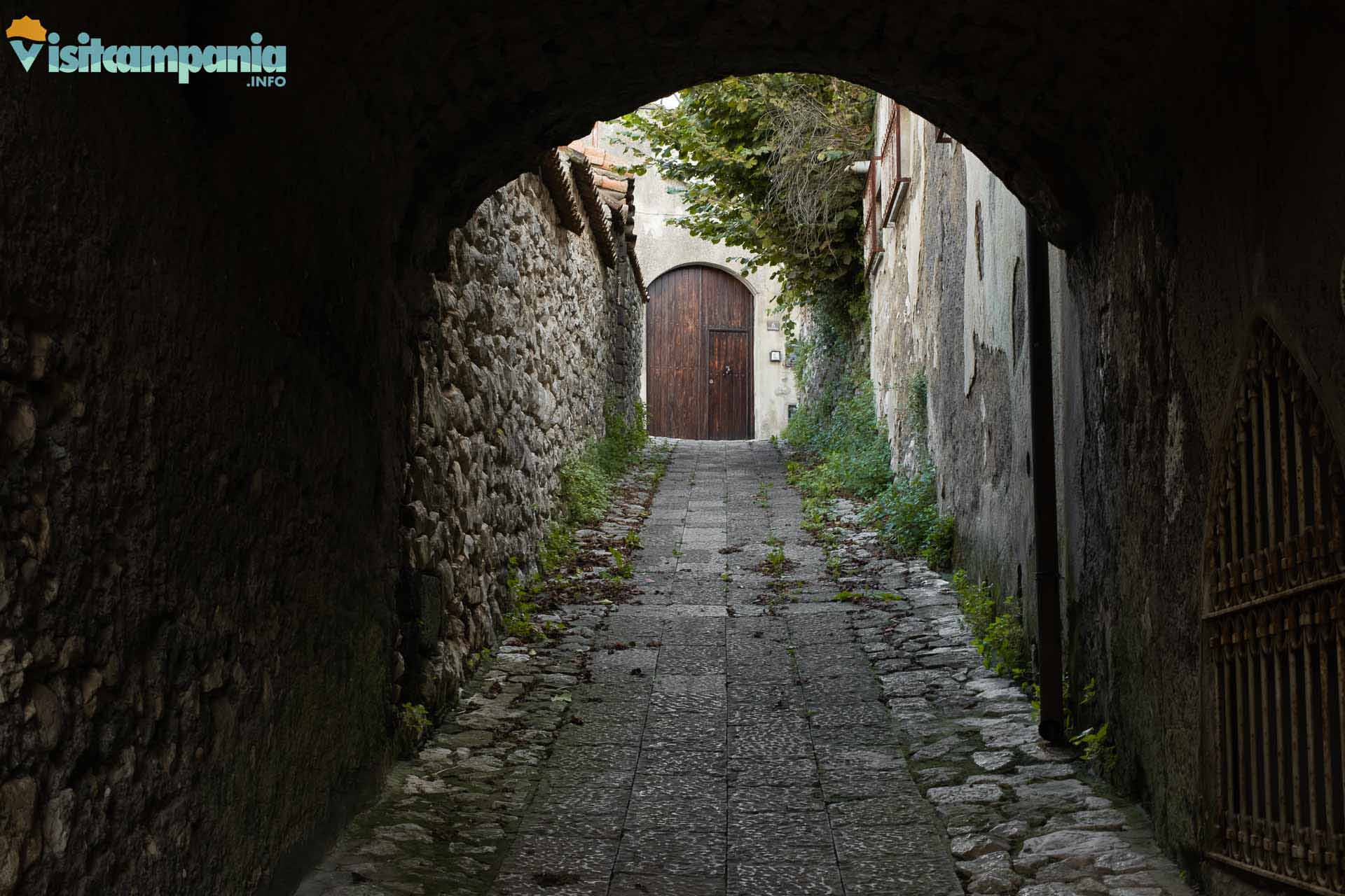 alleys in Casertavecchia