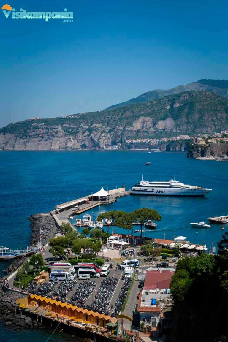 sorrento spiaggia marina piccola 02 768x1152