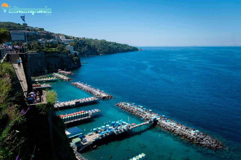 sorrento spiaggia marina piccola 04 768x512