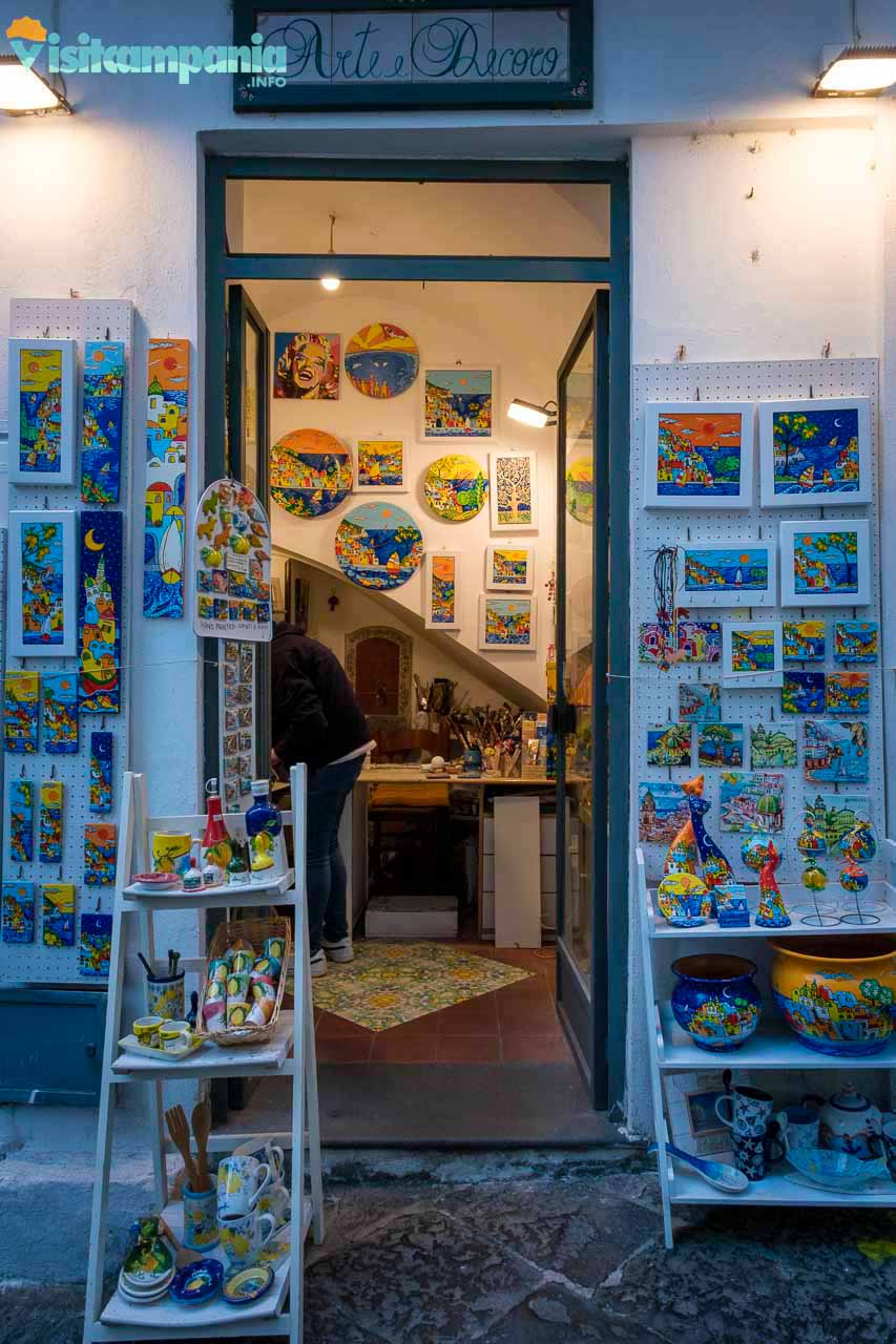 shopping ad Amalfi