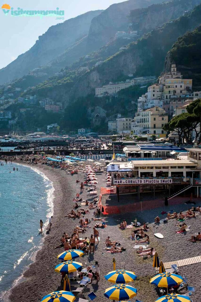 amalfi spiaggia marina grande 03 768x1152